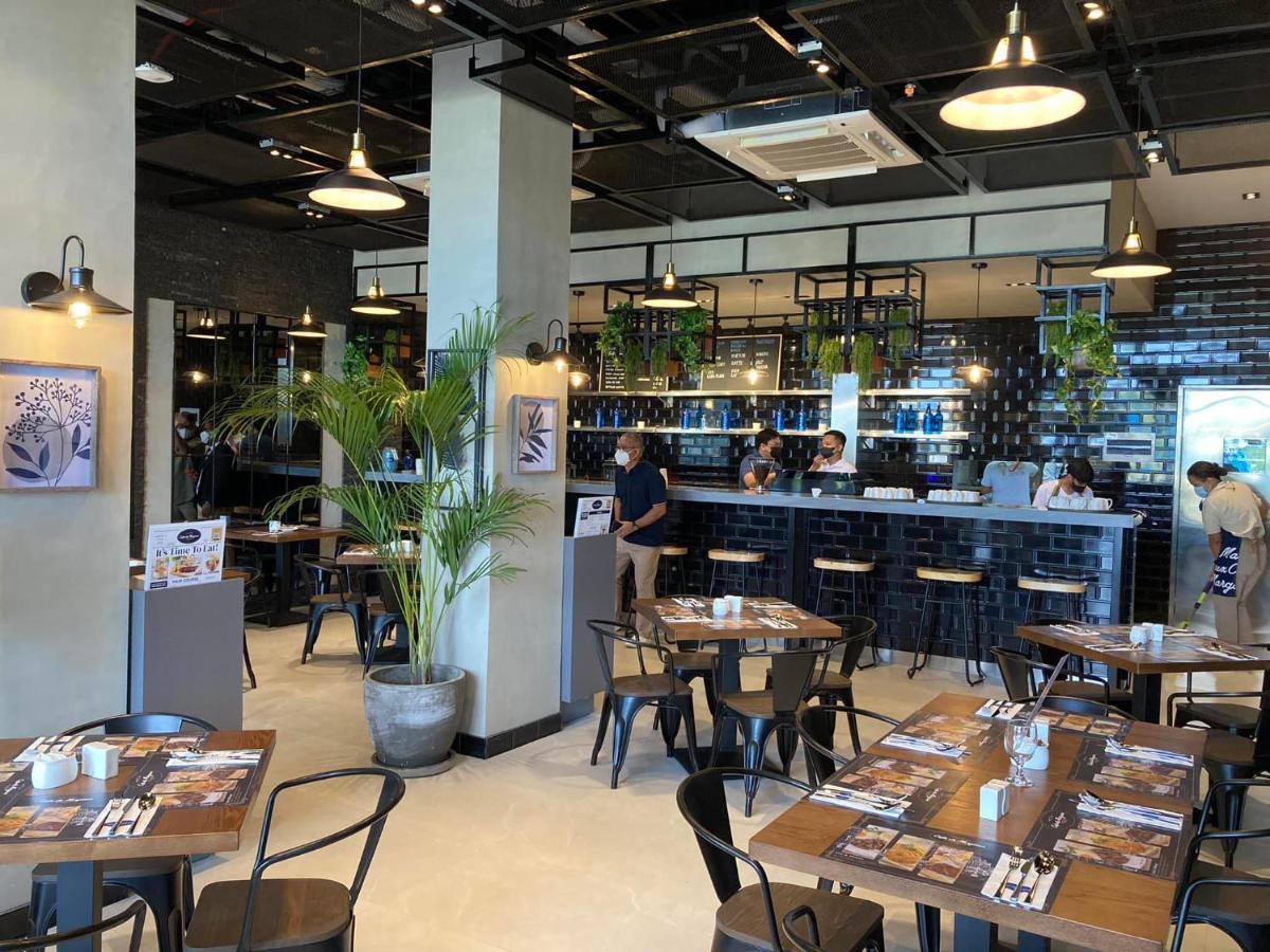Acro Residences Guiguinto Ngoại thất bức ảnh